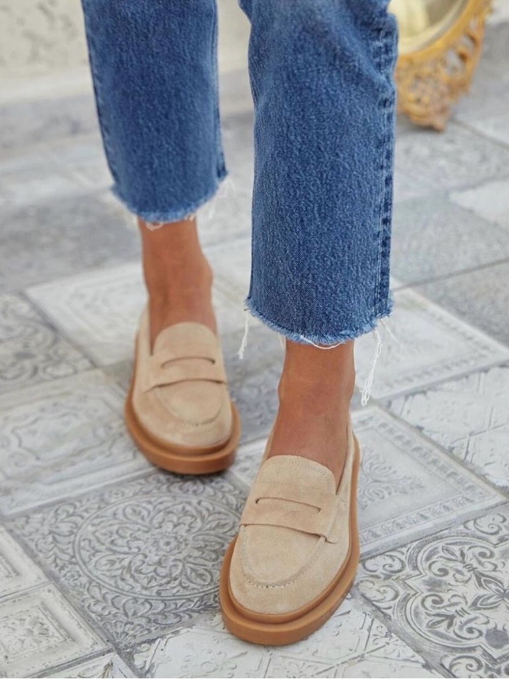 Born Women's Suede Penny Loafers in Light Taupe Size 8.5 Leather Hand Crafted
